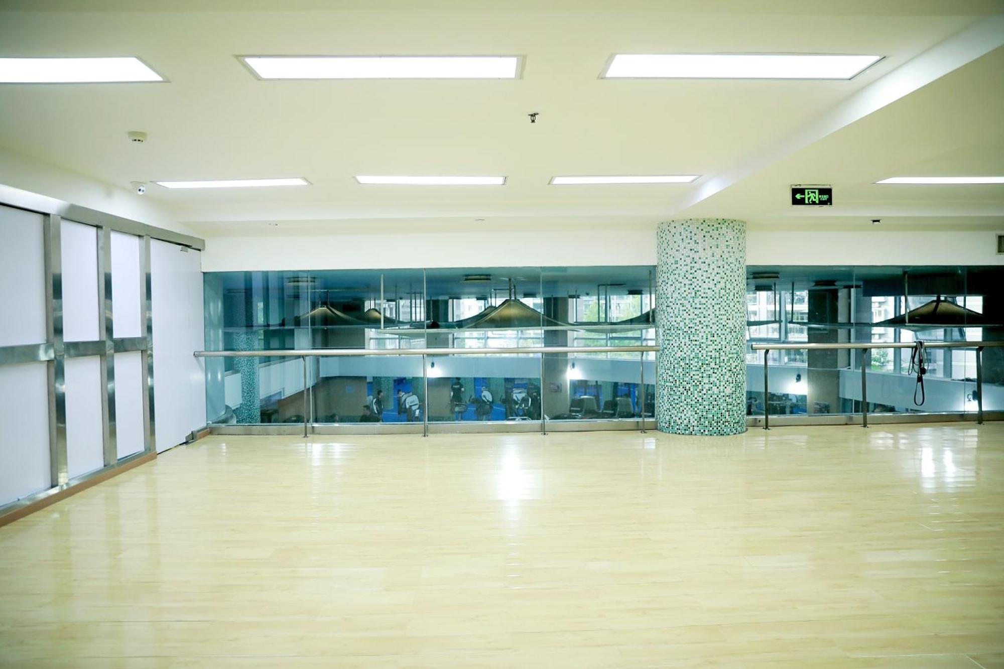 Holiday Inn Chongqing Guanyinqiao By Ihg Екстер'єр фото